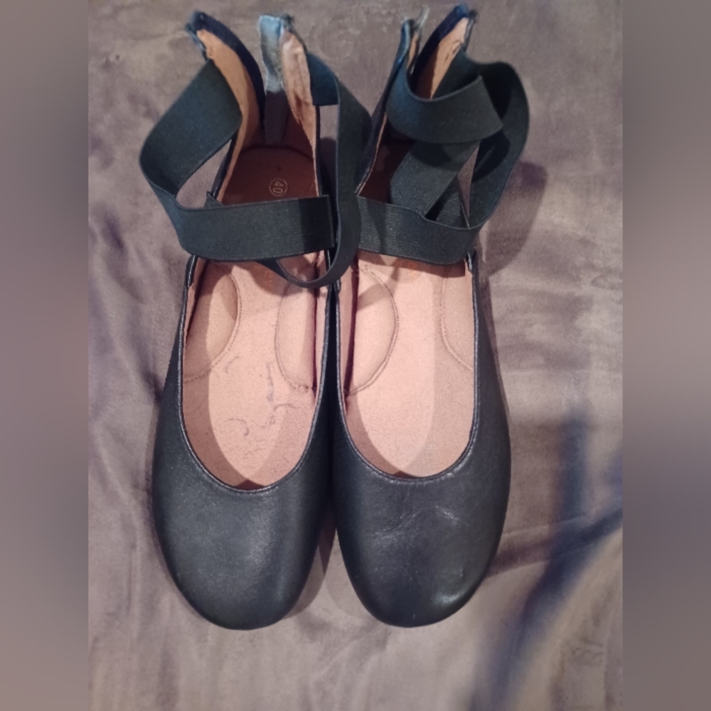 Bernie Mev 9.5 40 Black Ballet Flats Shoes